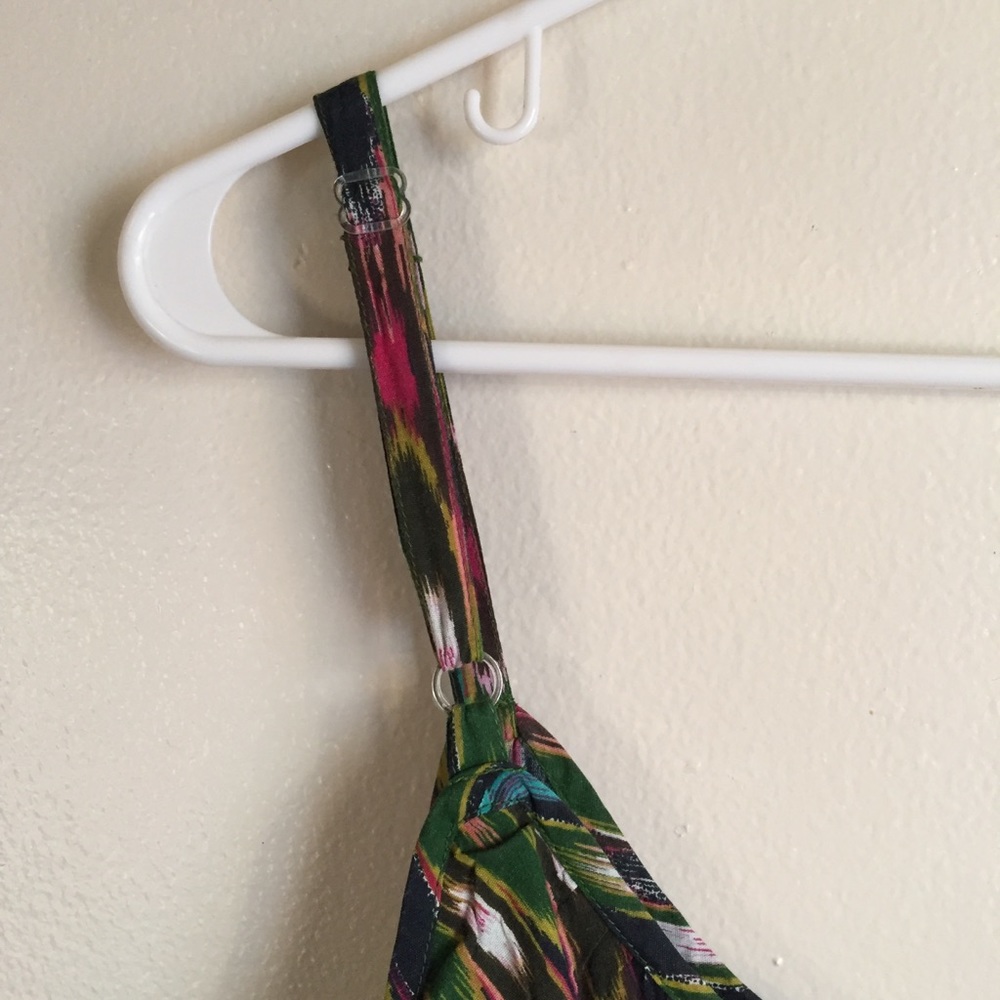 Nine West | Patterned Tank Top - Picture 2 of 7